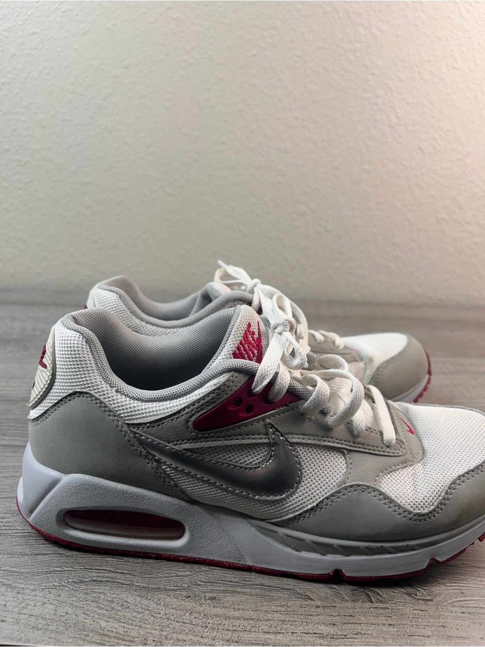 Nike Air Max Excee White Gray Pink Women’s Sneakers Size 10 Athletic Running - Picture 6 of 8